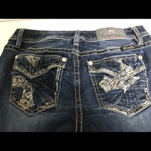 Miss Me Easy Skinny 27 / 31 inseam Jeans 👖